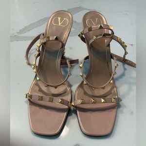 Valentino rock stud sandals nude size 41